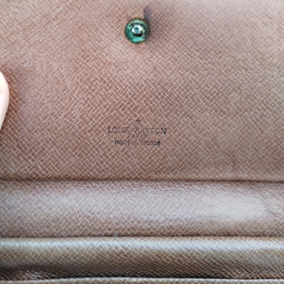 Louis Vuitton Wallet - Picture 10 of 13